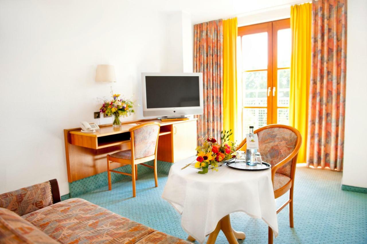 Hotel Gasthof Raab شفاباخ المظهر الخارجي الصورة