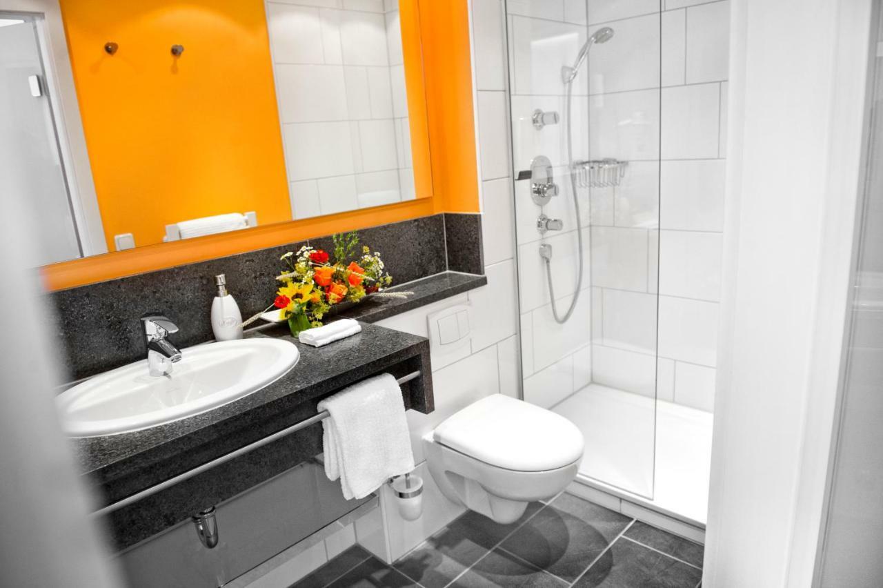 Hotel Gasthof Raab شفاباخ المظهر الخارجي الصورة