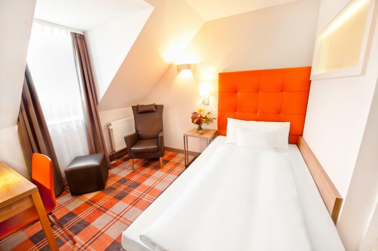 Hotel Gasthof Raab شفاباخ المظهر الخارجي الصورة